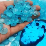 300 Stück Bunt Leuchtsteine,Leuchtender Stein,Leuchtende Kieselsteine,Gartensteine,Dekoration für Gehwege Rasen Hof Gehweg Aquarium Wege (Blau, 17 * 13mm)